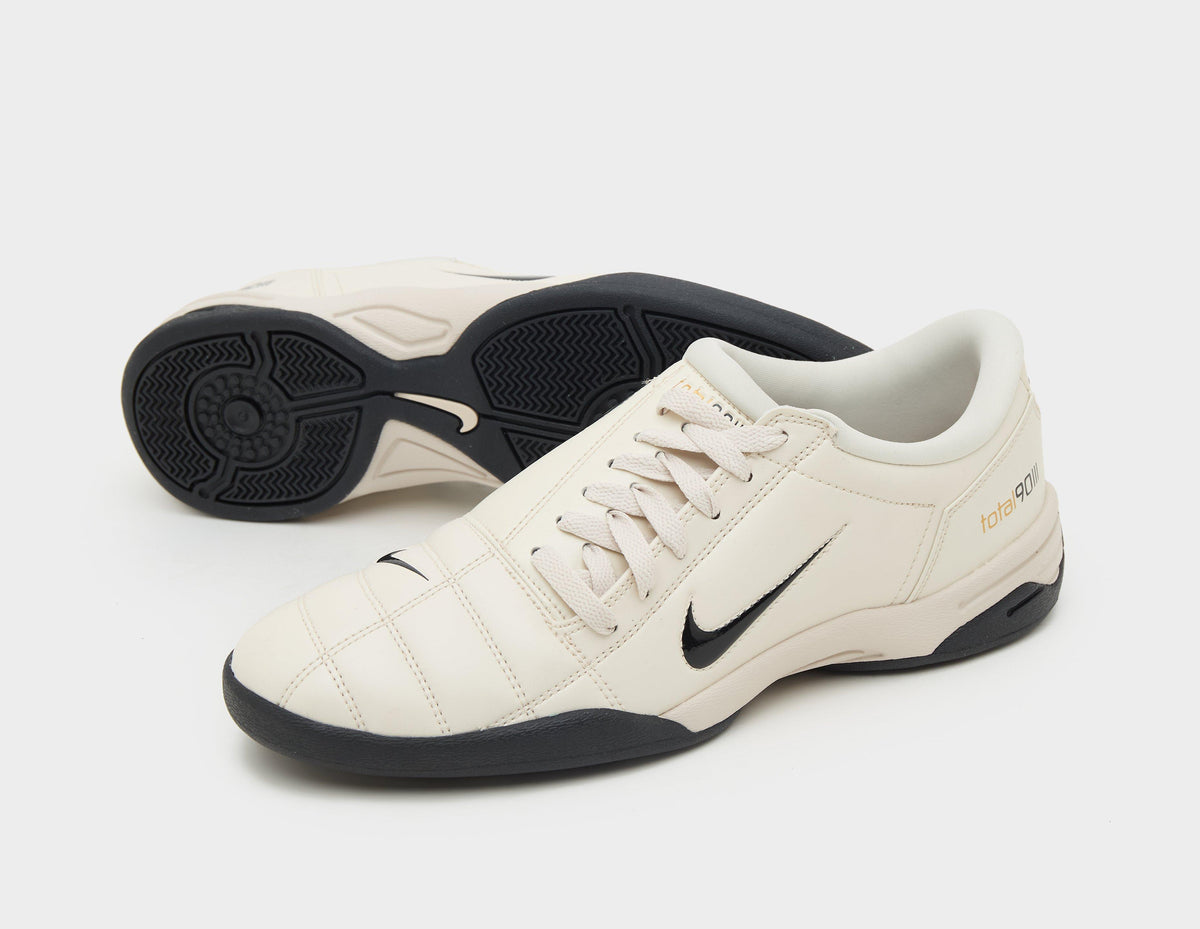 Nike Total 90