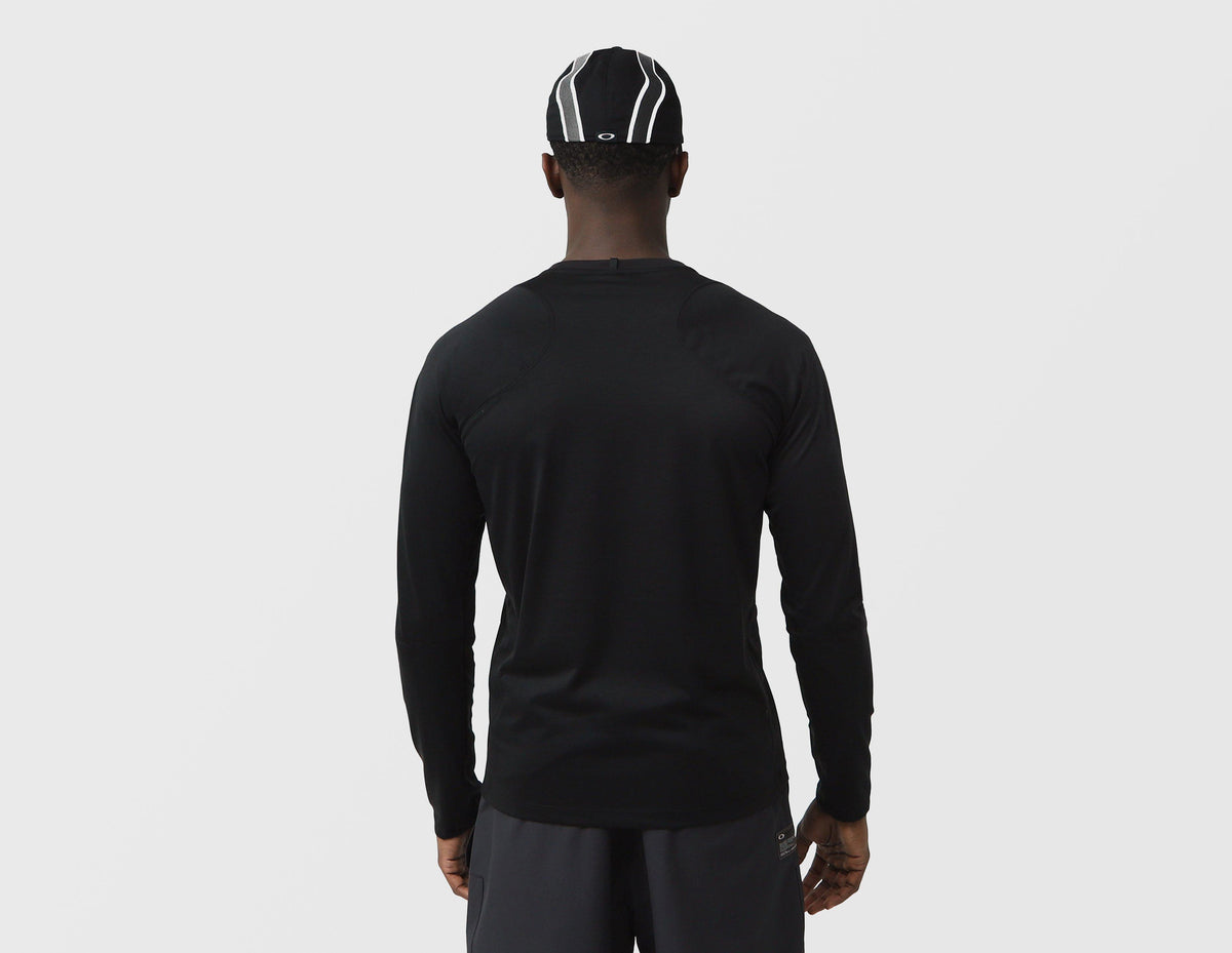Oakley Edge Force Long Sleeve T-Shirt