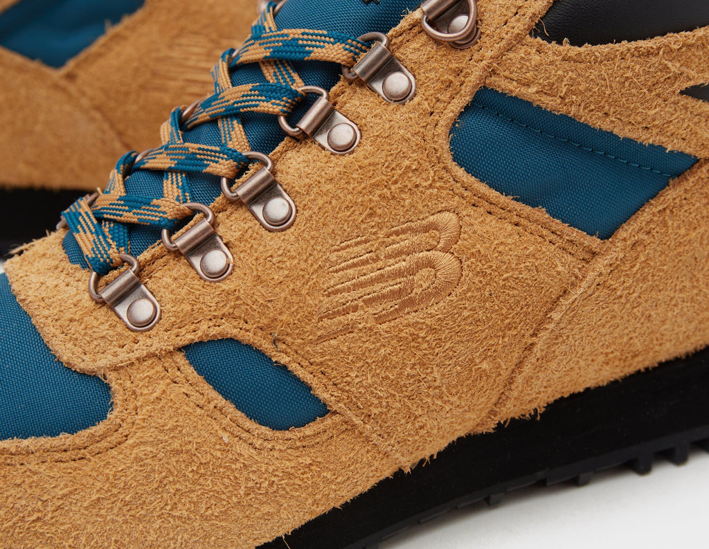 New Balance Rainier Boot