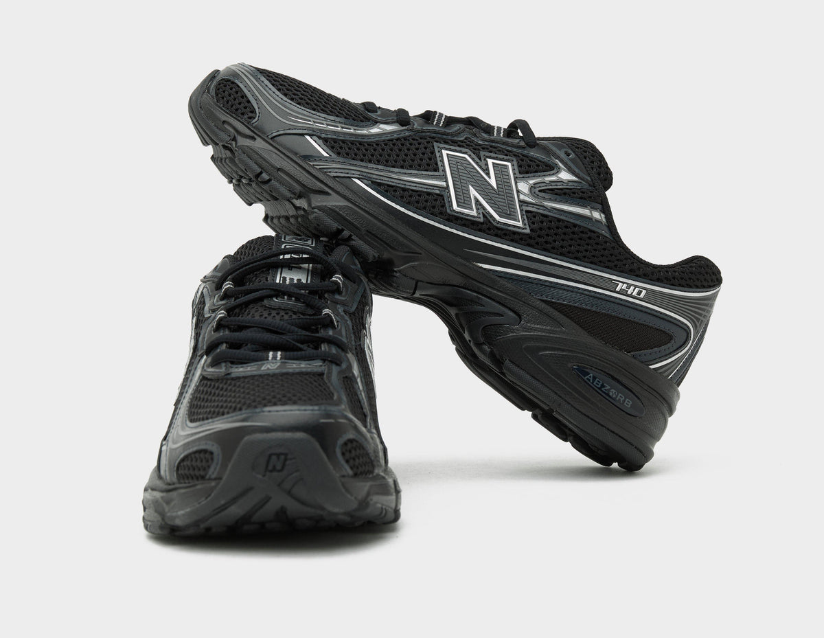 New Balance 740