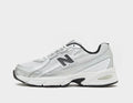 New Balance 740