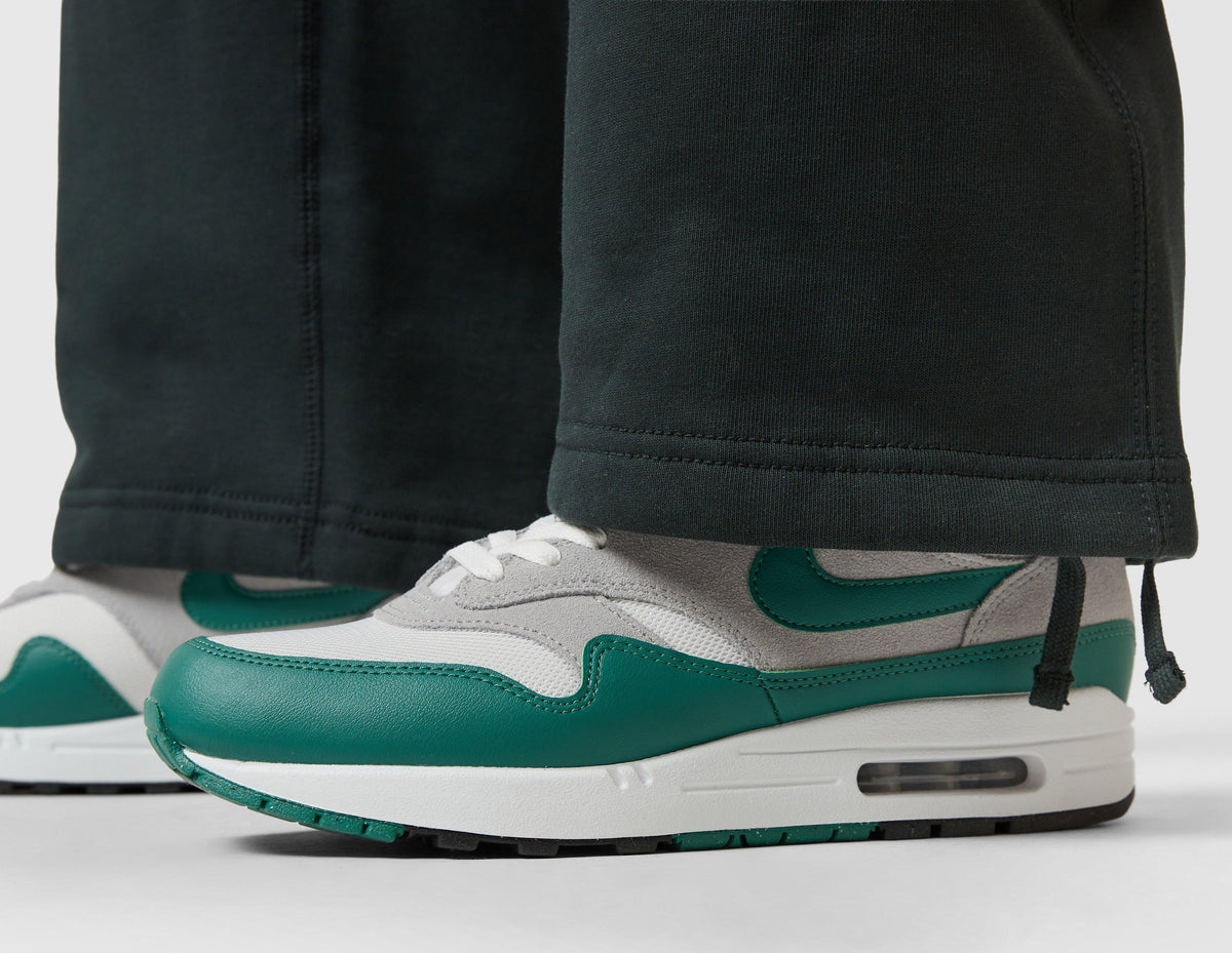 Nike Solo Swoosh Open Hem Fleece Pants