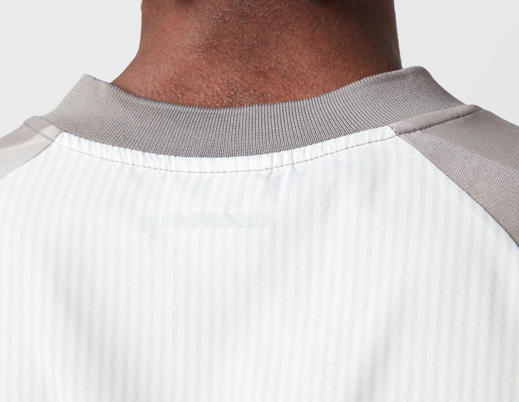 Umbro Sports Culture Panelled Raglan Shirt
