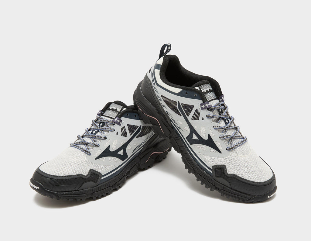 Mizuno Wave Diachi LS