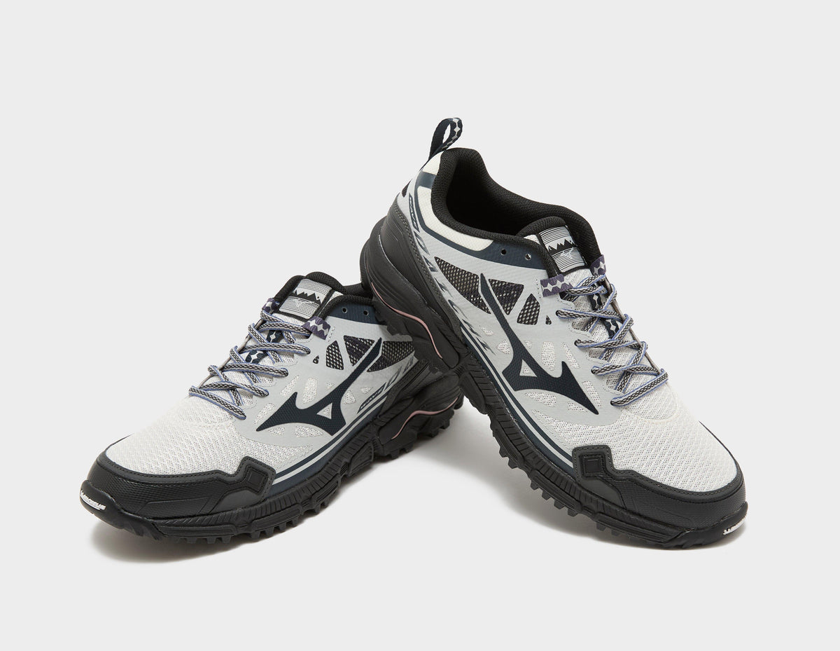 Mizuno Wave Diachi LS