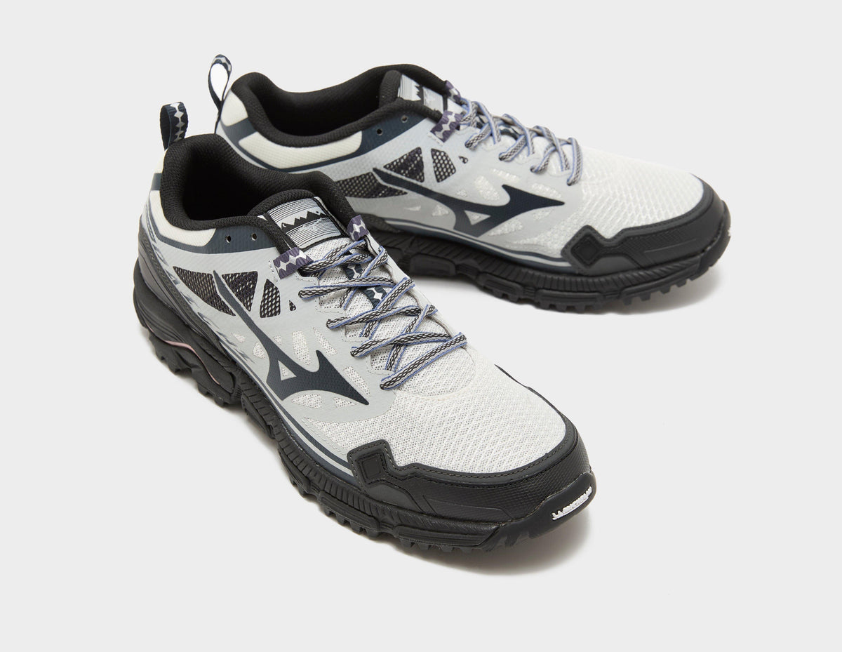 Mizuno Wave Diachi LS