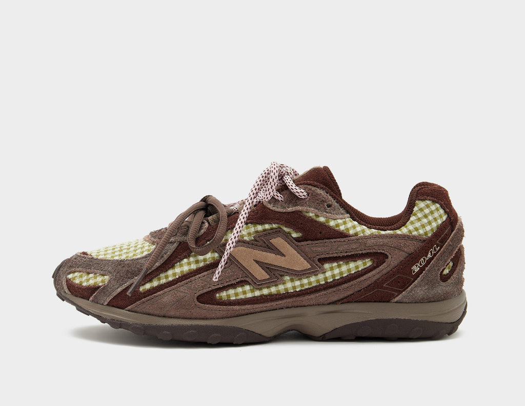 New Balance 204L - size? exclusive Women's