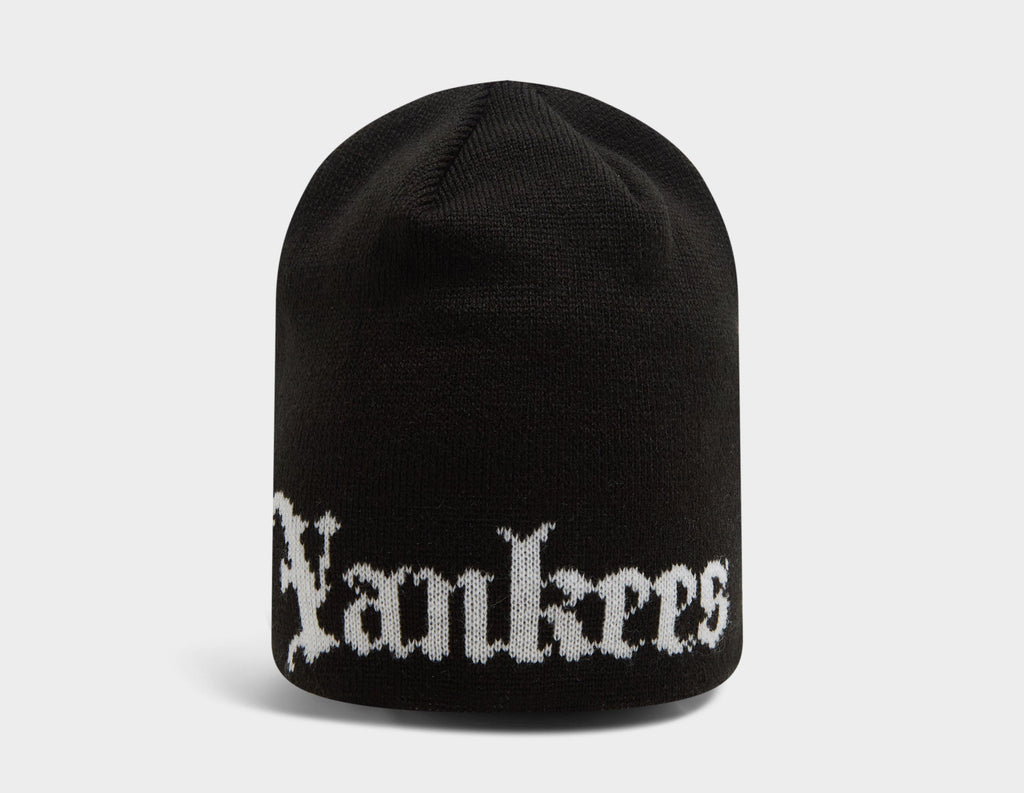 New Era New York Yankees MLB Script Skull Knit Beanie