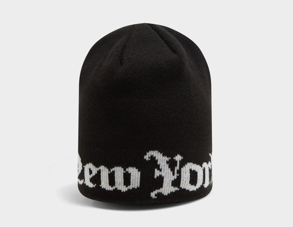 New Era New York Yankees MLB Script Skull Knit Beanie