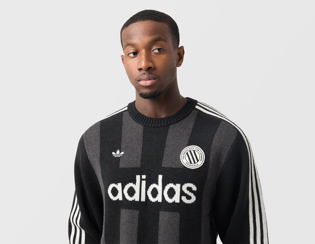 adidas Originals Winter Club GFX Crewneck